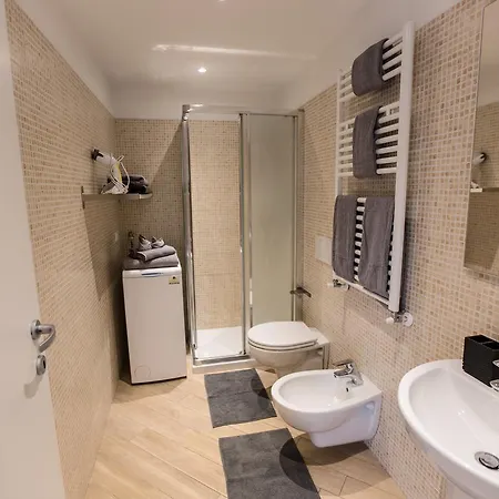 Caesar Apartament * Milão
